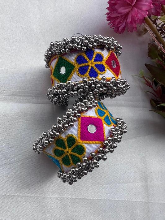 Multicolor Embroidered Floral and Geometric Pattern Cuffs